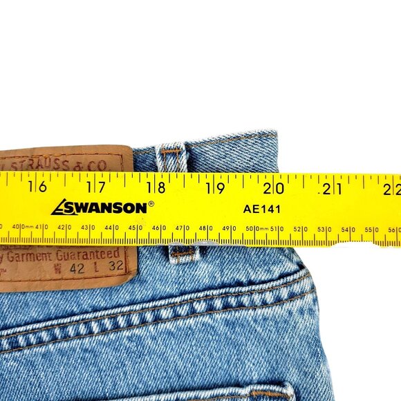 Vtg Levi's 550 USA Relaxed Fit Tapered Leg Light Wash Men 42x32 (40x32) Jeans - Picture 8 of 11